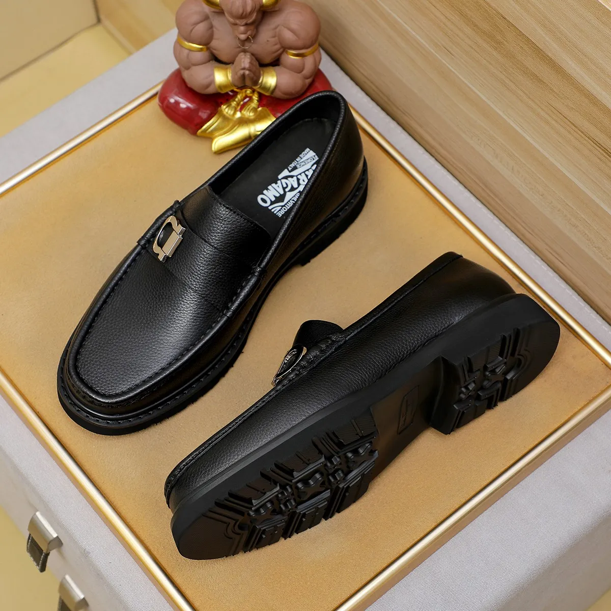 Men's shoes 💰500 Ferragamo [Ferragamo] top imported suit men's shoes 💯Original copy of the official website, product materials: selected imported embossed calfskin + luxury hardware buckle accessories ~ imported water-dyed cow 🐂 leather lining. Strong three-dimensional visual effect, original combination outsole, multiple colors available😘 Size: 38-44 (.45.46.4. Customized)